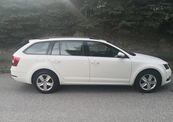 Skoda Octavia cena 48500 przebieg: 232000, rok produkcji 2020 z Kraków małe 466